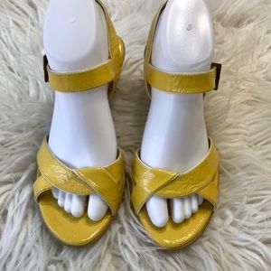 NWOB Sofft yellow patent leather shoes